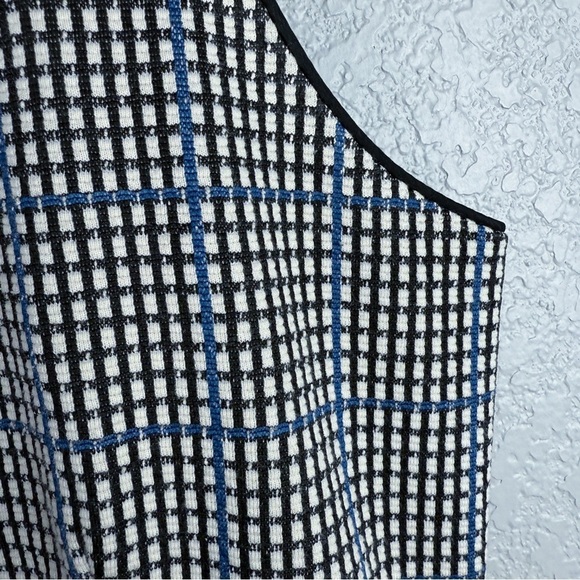 Ann Taylor Plaid Knit Sheath Dress 4 - Split Neck, Sleeveless, Office Siren - Picture 3 of 9